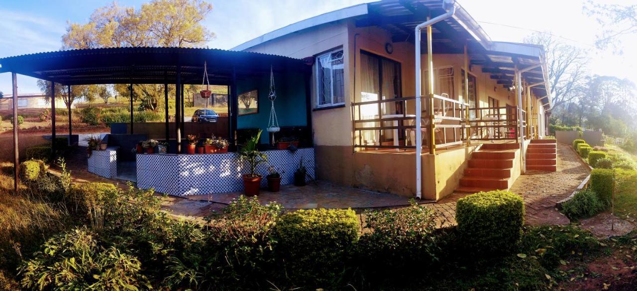 Otentik Guesthouse مبابان المظهر الخارجي الصورة