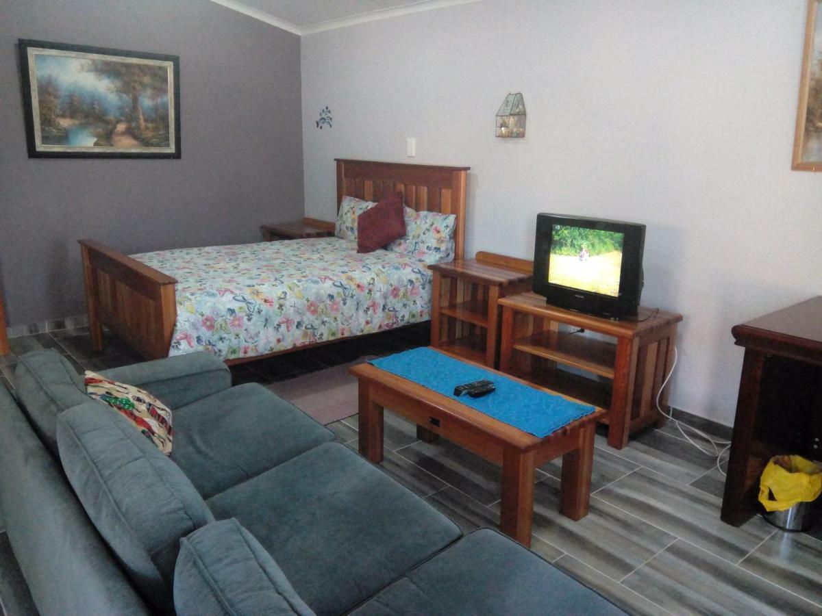 Otentik Guesthouse مبابان المظهر الخارجي الصورة